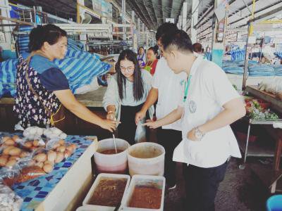วันที่ 19 พฤศจิกายน 2562 โครงการตรวจสารปนเปื้อนในอาหาร ตลาดสดเทศบาลตำบลจักราช ประจำปีงบประมาณ 2563